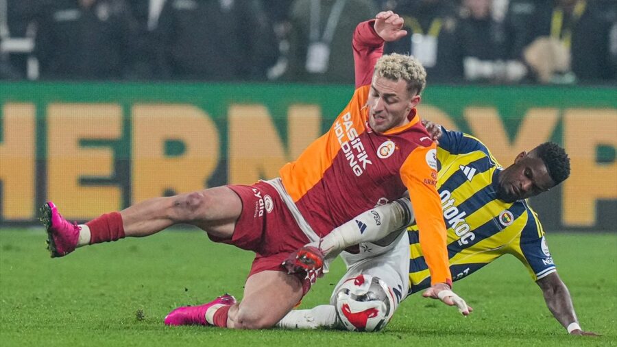 Eski hakemler Fenerbahçe – Galatasaray derbisinin tartışmalı pozisyonlarını yorumladı